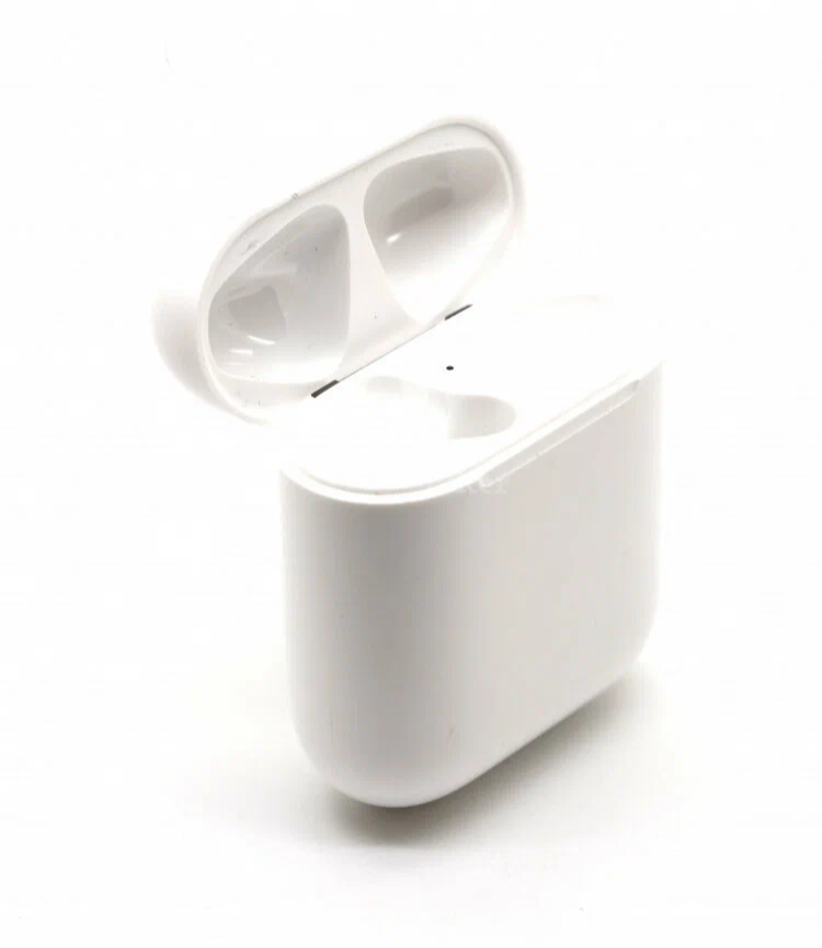 Зарядный кейс Apple AirPods 2 (беспроводная зарядка) в Челябинске купить по недорогим ценам с доставкой